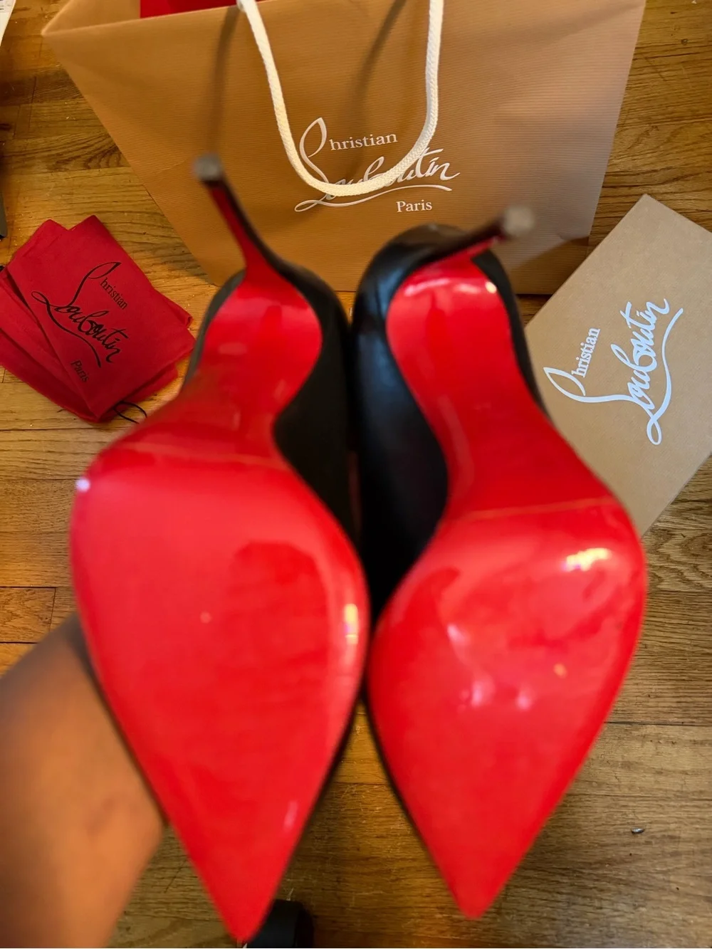 Christian Louboutin Pigalles Follies Black Leather Pointed-Toe Pumps 💯 Authentic